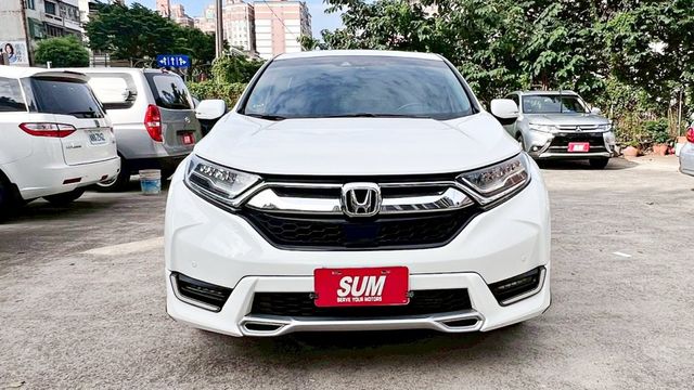 2018年 CR-V 1.5L 渦輪增壓 換檔撥片 衛星導航 倒車顯影 本田品牌 王者風範 奔馳道路 耐用省油  第2張相片