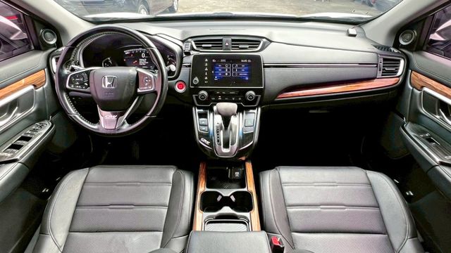 2018年 CR-V 1.5L 渦輪增壓 換檔撥片 衛星導航 倒車顯影 本田品牌 王者風範 奔馳道路 耐用省油  第4張相片