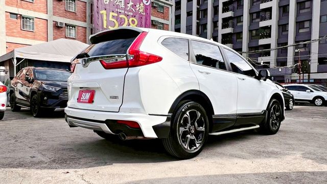 2018年 CR-V 1.5L 渦輪增壓 換檔撥片 衛星導航 倒車顯影 本田品牌 王者風範 奔馳道路 耐用省油  第20張相片