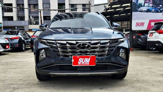 2022年現代 新款土桑1.6L 按鍵式排檔 自動跟車 全景天窗 電尾門僅1.6萬公里新車保固到2027年 誰眼光好快搶  第2張相片