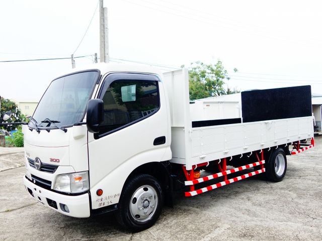 《14呎訂製車斗》HINO可載重變更5噸+免用尿素《4呎油壓尾門》  第2張相片