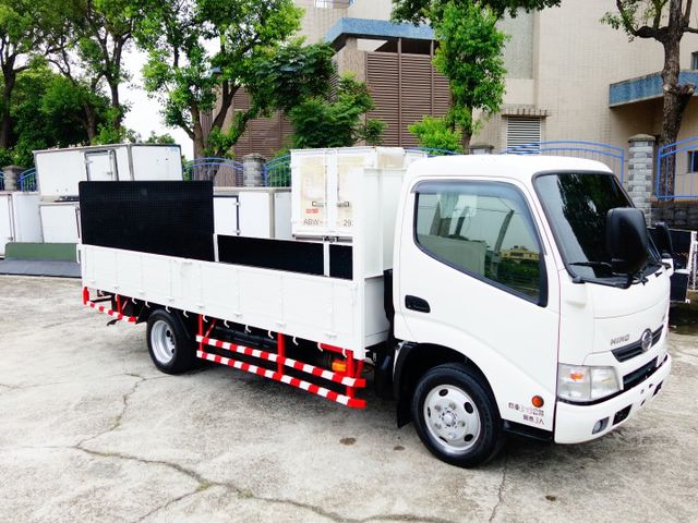 《14呎訂製車斗》HINO可載重變更5噸+免用尿素《4呎油壓尾門》  第3張相片