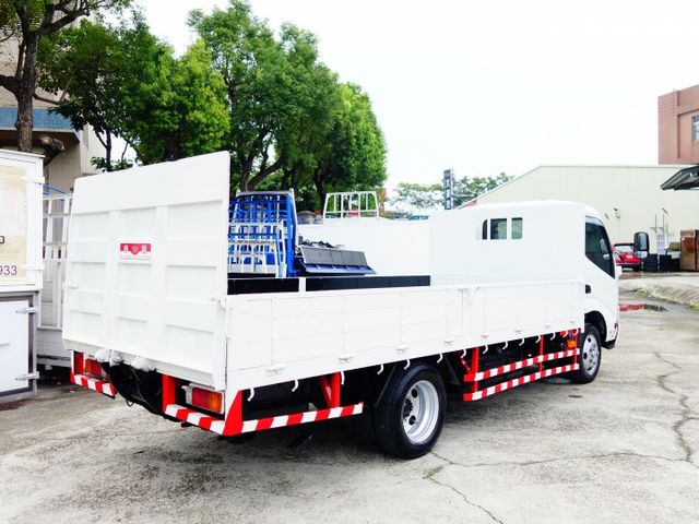 《14呎訂製車斗》HINO可載重變更5噸+免用尿素《4呎油壓尾門》  第4張相片