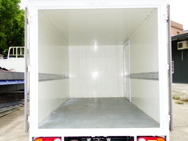《冷凍車》-25冷凍箱內白鐵包覆《自排》  第7張相片