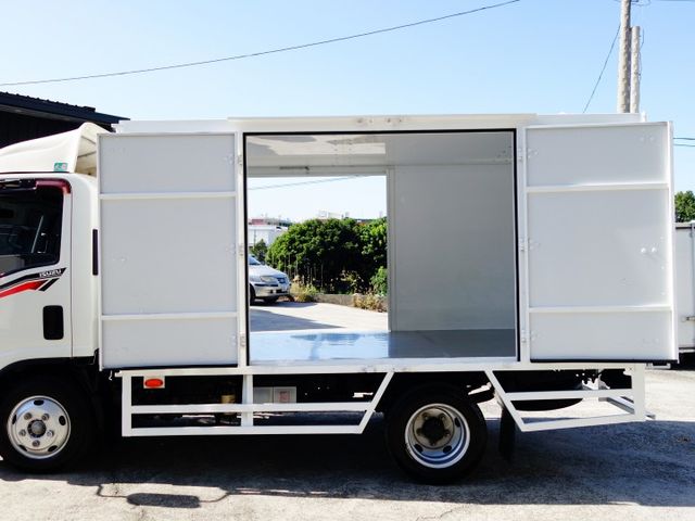 《僅跑6萬》一路發加長型11.5呎+載重變更5噸+免用尿素《自排》  第18張相片