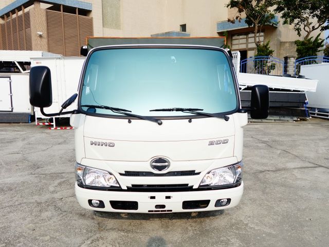 《僅跑2萬》HINO-10.5呎加裝五面掀棚架《油壓尾門》  第1張相片