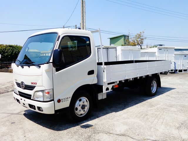 《僅跑6萬》HINO加長型14呎免用尿素+載重變更5噸  第2張相片