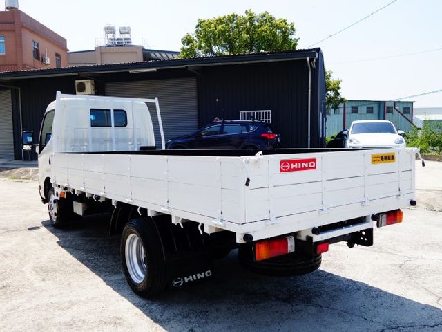 《僅跑6萬》HINO加長型14呎免用尿素+載重變更5噸  第6張相片
