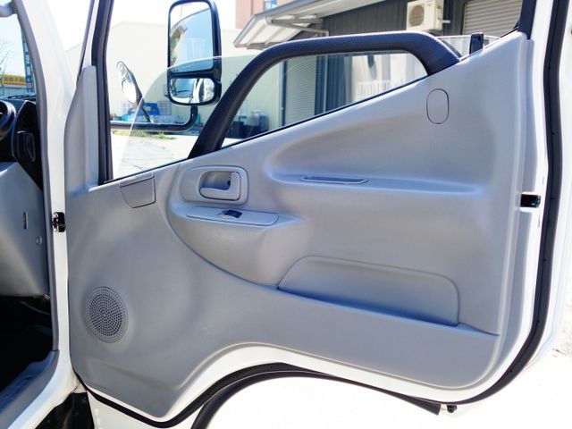 《僅跑6萬》HINO加長型14呎免用尿素+載重變更5噸  第9張相片