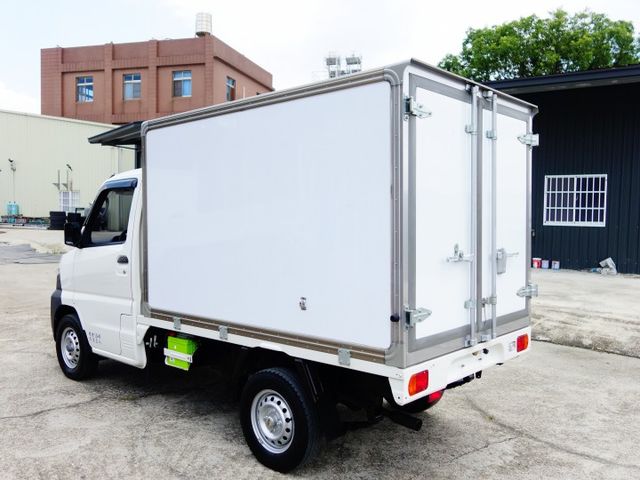 《僅跑3萬》菱利冷凍車《自排》  第6張相片