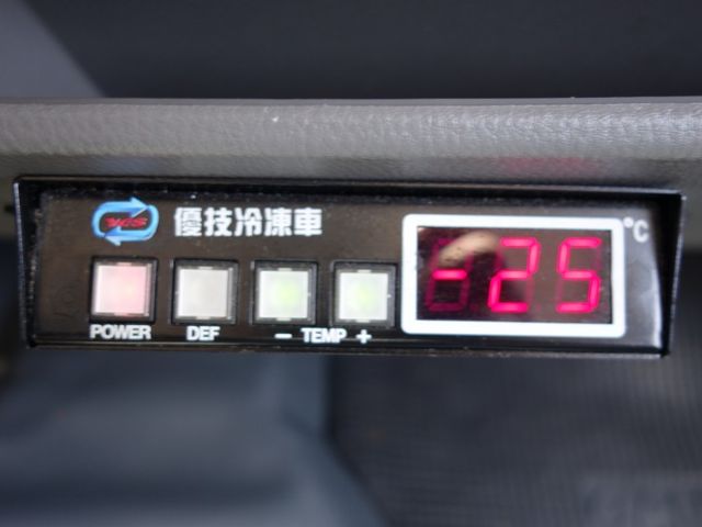 《僅跑4萬》FUSO加長加高冷凍車《11.5呎 》  第14張相片