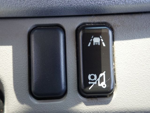 《僅跑4萬》FUSO加長加高冷凍車《11.5呎 》  第17張相片