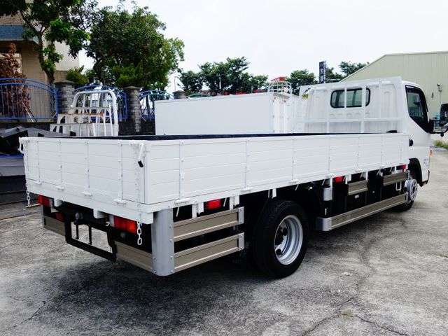 《僅跑3萬》FUSO 堅達加長型14呎貨車《車道偏移、循跡防滑》  第4張相片