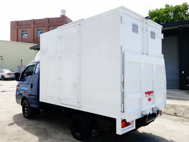 《僅跑一萬》小霸王大單廂加高箱+3呎油壓尾門《自排》  第6張相片