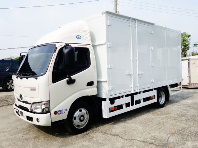 《僅跑2萬》原廠保固中HINO加長加高箱左右對開門《加長14呎》  第2張相片