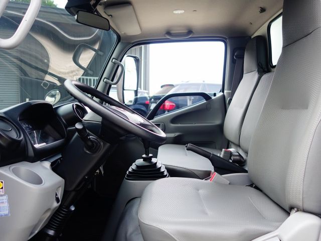 《僅跑2萬》原廠保固中HINO加長加高箱左右對開門《加長14呎》  第11張相片