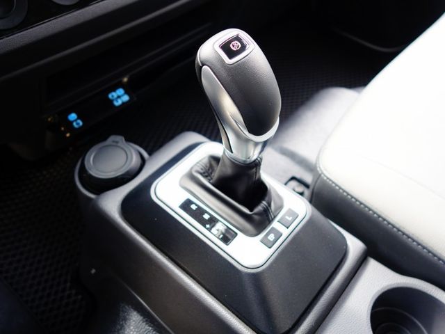 《 僅跑3千 》大霸王加長12呎加高冷凍車《自排》  第15張相片