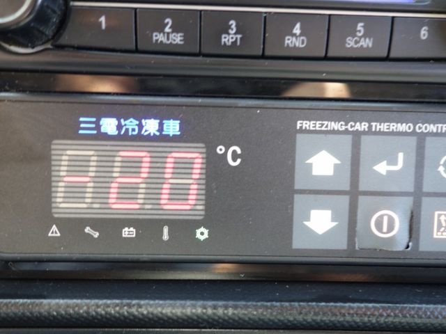 《加長11.5呎》HINO加長加高-20冷凍箱載重變更5噸《免尿素》  第15張相片