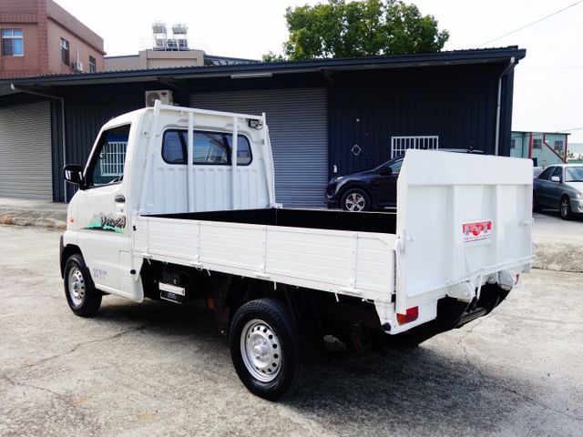 《僅跑9萬》菱利貨車+2.5呎油壓尾門  第5張相片