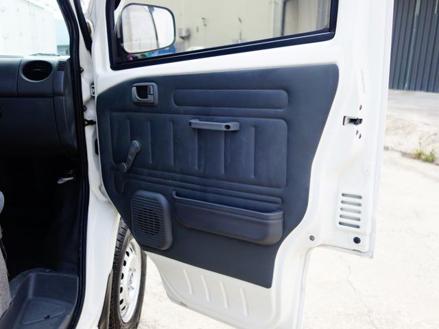 《僅跑9萬》菱利貨車+2.5呎油壓尾門  第10張相片