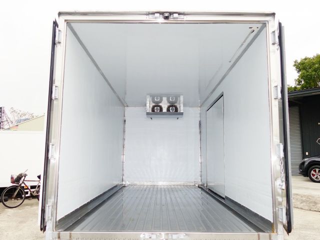 《加長14呎冷凍車》HINO加長加高右側對開門冷凍箱+5呎油壓尾門《僅跑5萬》  第8張相片
