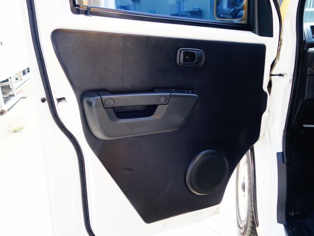 《僅跑2萬》TOWN ACE加高歐翼餐車《自排》  第8張相片