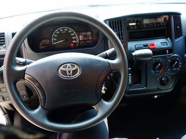 《僅跑2萬》TOWN ACE加高歐翼餐車《自排》  第12張相片