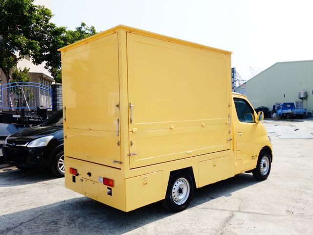 《僅跑2萬》TOWN ACE加高歐翼餐車《自排》  第18張相片