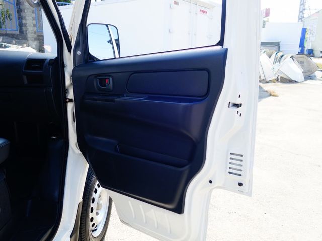 《僅跑3千》菱利-25冷凍《自排》  第9張相片