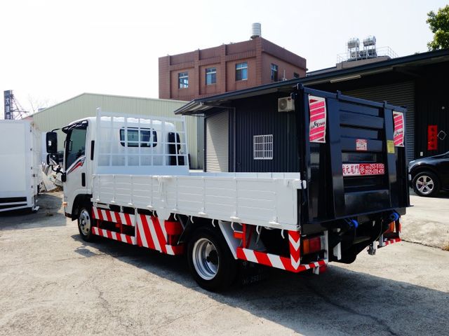 《僅跑一萬》ISUZU加長型14呎訂製鐵斗+免加尿素《5呎四軸尾門》  第6張相片