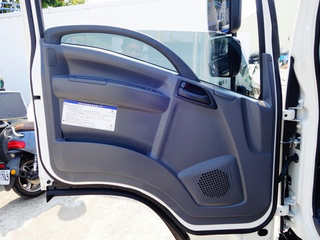 《僅跑一萬》ISUZU加長型14呎訂製鐵斗+免加尿素《5呎四軸尾門》  第11張相片