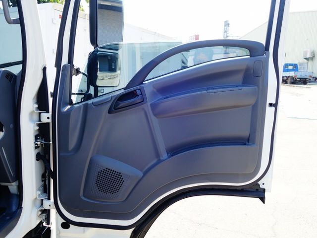 《僅跑一萬》ISUZU加長型14呎訂製鐵斗+免加尿素《5呎四軸尾門》  第13張相片