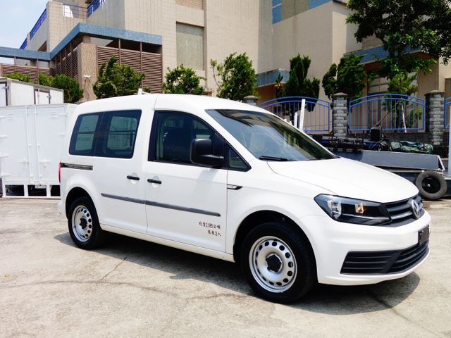 《自排》CADDY VAN1.4TSi貨車版《僅跑七萬》  第3張相片