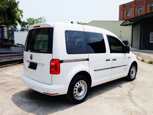 《自排》CADDY VAN1.4TSi貨車版《僅跑七萬》  第4張相片