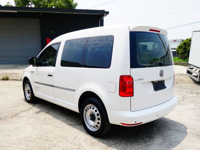 《自排》CADDY VAN1.4TSi貨車版《僅跑七萬》  第6張相片