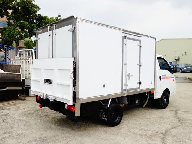 《僅跑7千》PORTER-25冷凍車+3呎油壓尾門《自排》  第4張相片