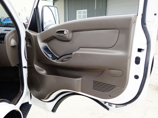 《僅跑7千》PORTER-25冷凍車+3呎油壓尾門《自排》  第12張相片