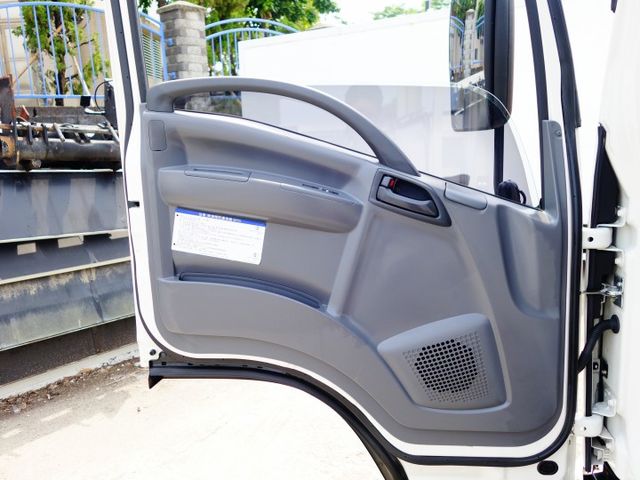 《僅跑5萬》ISUZU加長型11.5呎訂製鐵斗《自排》  第7張相片