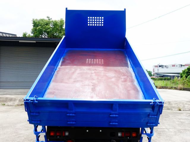 《傾斗車》FUSO正5噸10呎可下地下室《免用尿素》  第5張相片