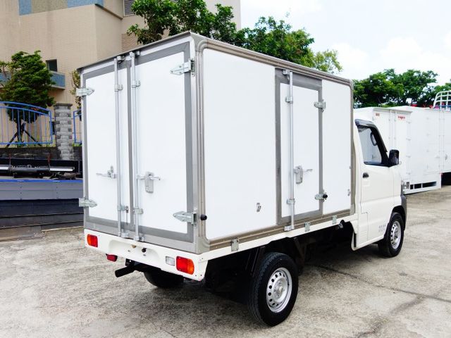 《僅跑3萬》菱利冷凍車《自排》  第4張相片
