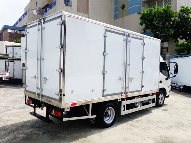 《僅跑3萬》HINO加長14呎加高左右對開門冷凍車《自排》  第4張相片