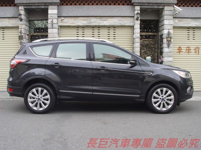 旗艦版.全車原鈑件.自動停車.ACC定速.7安.全景天窗.I-KEY.感應電動尾門.4WD.雙區恆溫.換檔撥片.可全貸  第3張相片