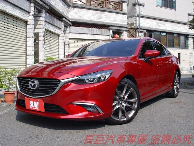 柴油旗艦型.全車原鈑件.僅跑約9萬.6安.車道維持.盲點偵測.手自排.雙區恆溫.電動椅.BOSE喇叭.可全貸  第1張相片