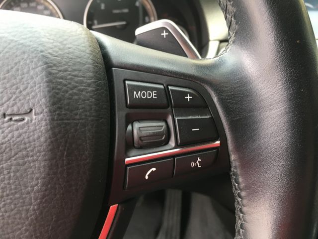 僅跑7萬多.總代理520D.全車原鈑件.6安.換檔撥片.雙前座電動椅.i-DRIVE系統.定速系統.倒車顯影.  第10張相片