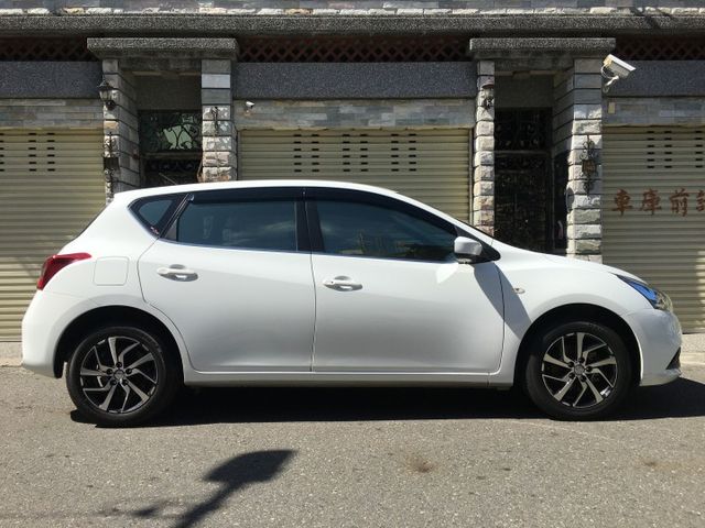 一手車/全車原鈑件/旗艦型/四安/盲點偵測/定速系統/I/KEY/雙區恆溫/巡跡防滑/後座出風口/扣牌至115/8月  第3張相片