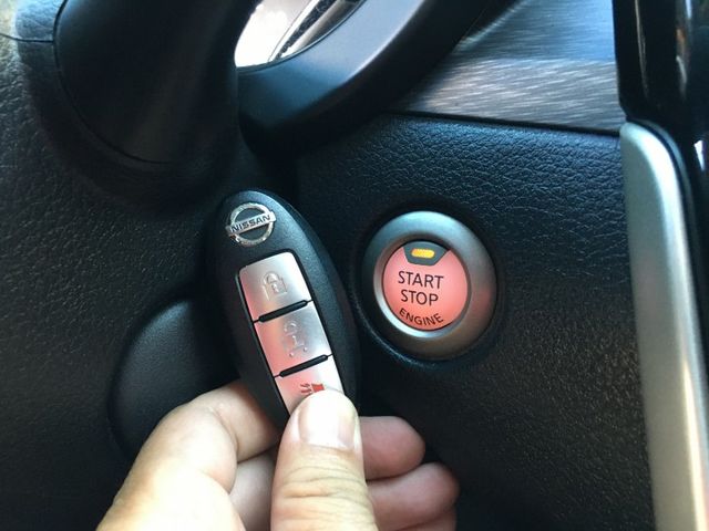 一手車/全車原鈑件/旗艦型/四安/盲點偵測/定速系統/I/KEY/雙區恆溫/巡跡防滑/後座出風口/扣牌至115/8月  第9張相片