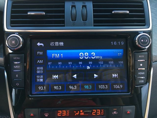 一手車/全車原鈑件/旗艦型/四安/盲點偵測/定速系統/I/KEY/雙區恆溫/巡跡防滑/後座出風口/扣牌至115/8月  第11張相片