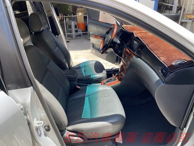 不敗代步神車/小改款式樣/HID頭燈/影音主機/電子後視鏡/恆溫空調/皮椅/省油好開/耐用省心  第6張相片