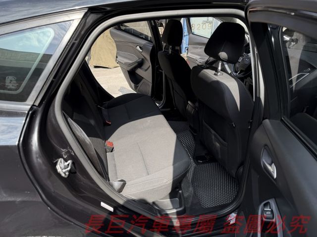 1.0渦輪增壓引擎/全車原鈑件/四安/大螢幕安卓機/定速系統/換檔撥片/怠速自動啟停/正時皮帶剛更換/經濟實用  第7張相片