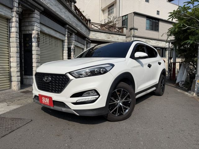 1.6渦輪尊貴版/全景天窗/I-KEY/大螢幕安卓機/6安氣囊/手自排/電動椅/LED頭燈/電動尾門/超值休旅  第1張相片